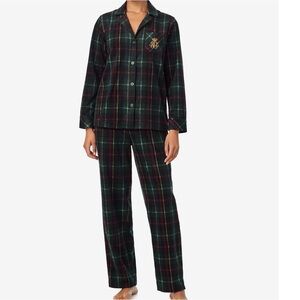 Lauren Ralph Lauren
Women's Long Sleeves Notch CollarPajama Set
